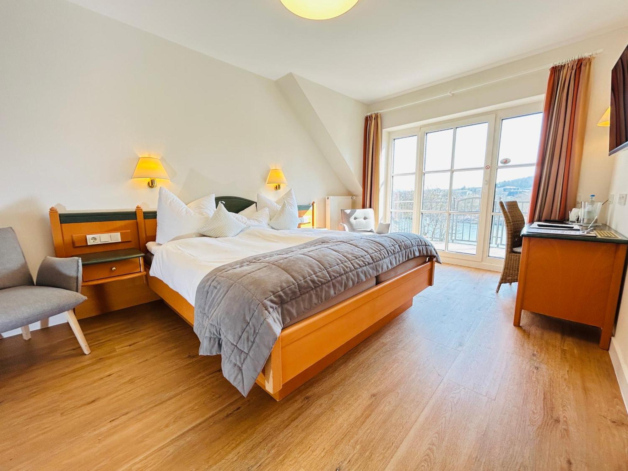 Hotel Zur Traube Ürzig Chambre photo